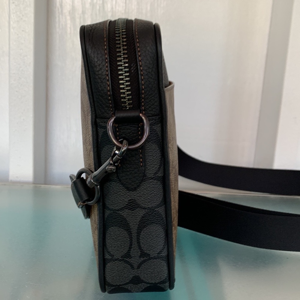 Coach Sullivan Crossbody In Blocked Signature NWOT - Picture 8 of 17